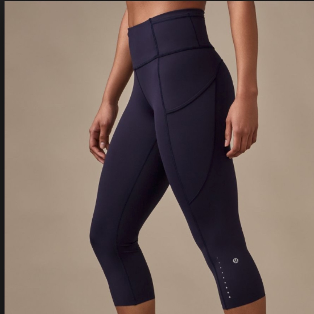 Lululemon Fast Pace Crop - Picture 3 of 5